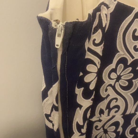 Dress - Picture 4 of 6